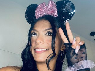 Erotikus videocsevegés VioletAss