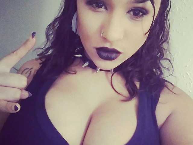 A profil fényképe VioletBeauXXX