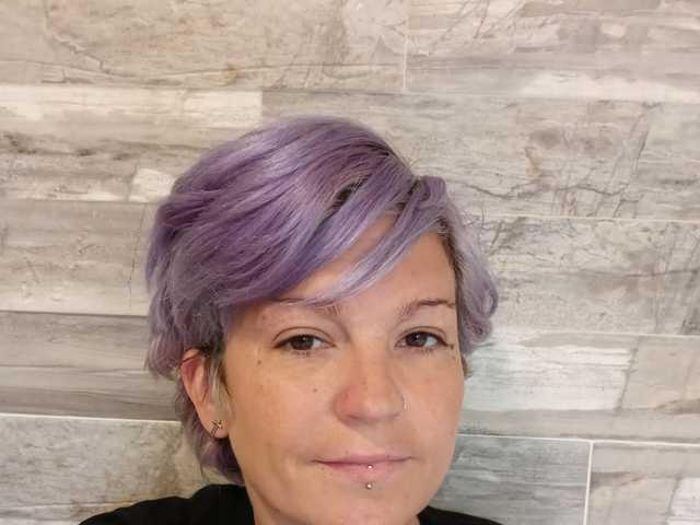 A profil fényképe Violetbloom