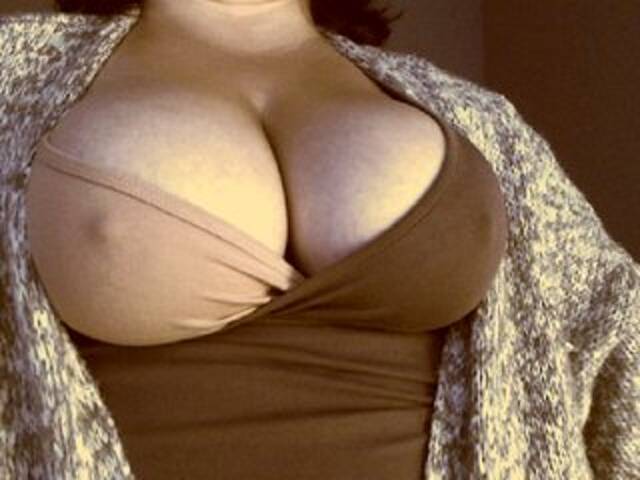 Sugárzási képernyőképek VIPLLLaraVIP