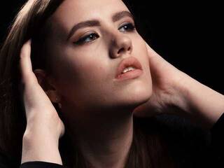 Erotikus videocsevegés VIPVamp