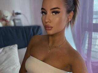 Erotikus videocsevegés Vishenkaaa1