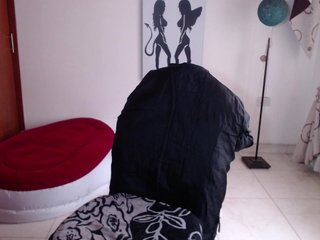 Erotikus videocsevegés vivian-milf-paint