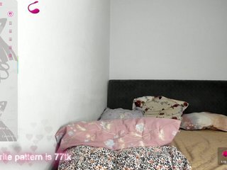 Erotikus videocsevegés VixenCurvy