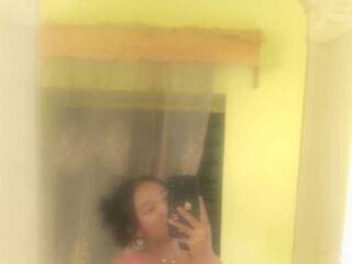 Erotikus videocsevegés Wejdene69