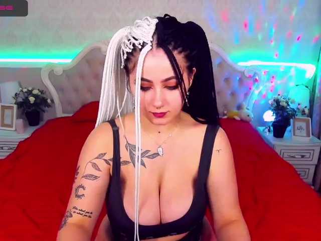 Fényképek WendyMoon Welcome to my room. Lovens works from 1 tokens. Favorite types 11,22,55,77, 111tk Fuck my pussy in the total chat for the goal580 (tokens only in the general chat in HP are not counted)