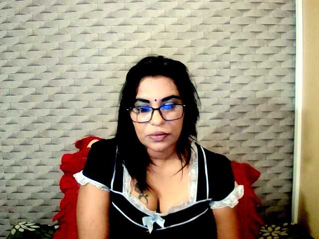 Fényképek Wetindian23 " #indian #squirt #dirty #bbw #hairy undress me make me yours"