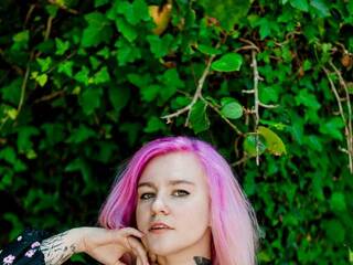 Erotikus videocsevegés White-Krol