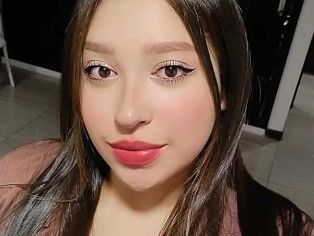 A profil fényképe whitney-tay