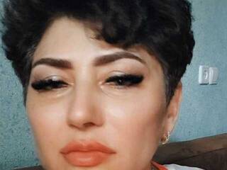 Erotikus videocsevegés WildMerry