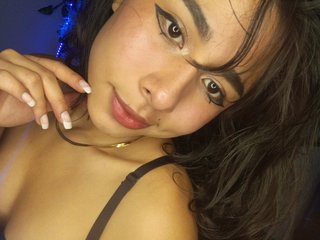 Erotikus videocsevegés Witchbunny