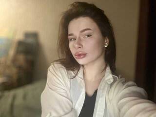 Erotikus videocsevegés wooowMila