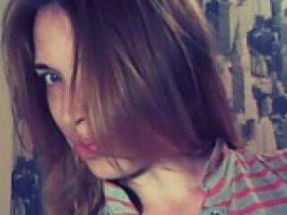 Erotikus videocsevegés xlunna