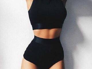 Erotikus videocsevegés xxLoveOneHeart