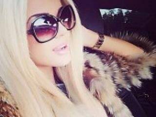 Erotikus videocsevegés xxmonikaxx