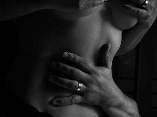 Erotikus videocsevegés YaraHotCandy