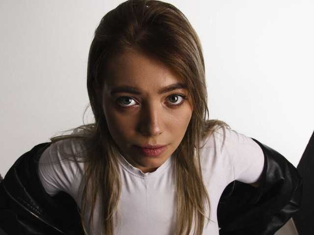 A profil fényképe YessyVine