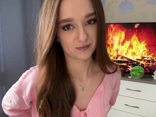 Erotikus videocsevegés YMNICHKA