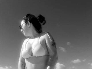 Erotikus videocsevegés yourhottieunicorn