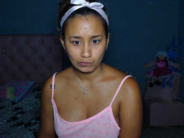 Fényképek yummyqueenx couple show privately do not miss it for just 1000
