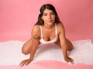 Erotikus videocsevegés YvonneCollins