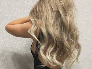 Erotikus videocsevegés YYin-YYang