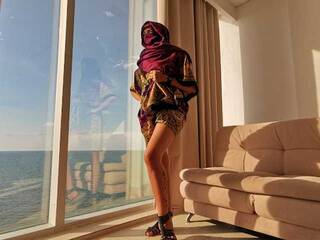 Erotikus videocsevegés Zahra-Mohamed