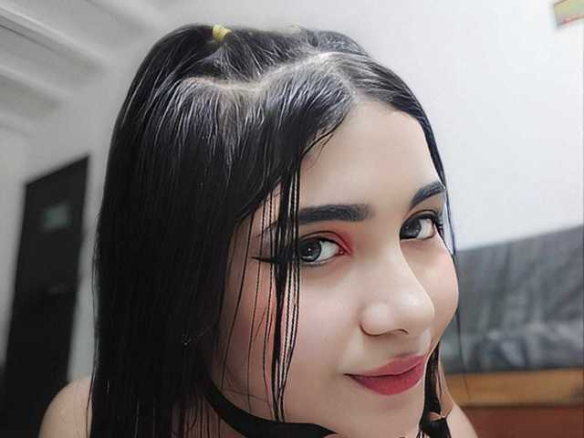 A profil fényképe zhirleyzada