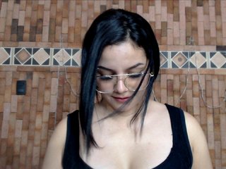 Fényképek ZoeBennett Hi, guys. Good day❤* This is my first day ,let's have fun, guys. - Multi Goal: Every 444 goal's: CUMSHOW ❤* #lovense #toy #dildo #ass #latina #bigtits #bigboobs #bigass #blowjob