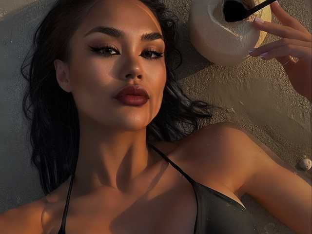 A profil fényképe ZUROWA