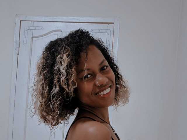 A profil fényképe zyae