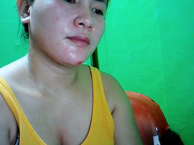 Fényképek zyna6914 hello guy welcome to my room help me soem token guyz thank you for all help guyz...